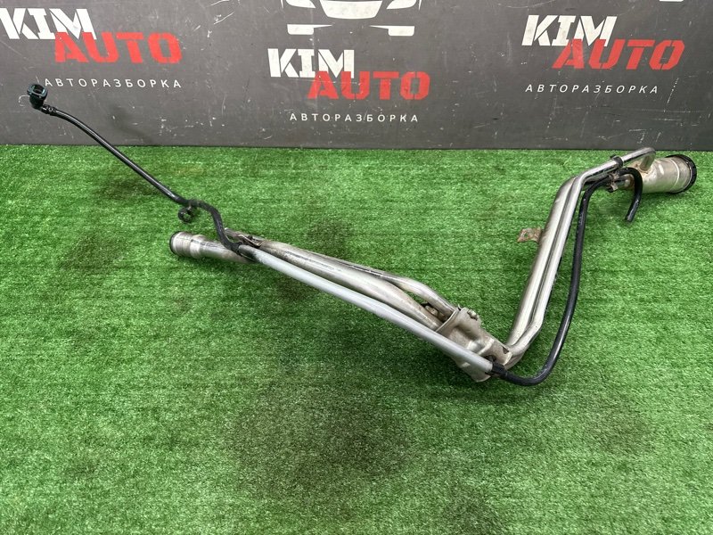 Горловина топливного бака Ford Kuga 2013 SUV