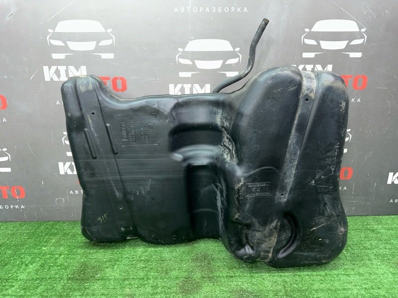 Бак топливный Ford Kuga 2013 SUV