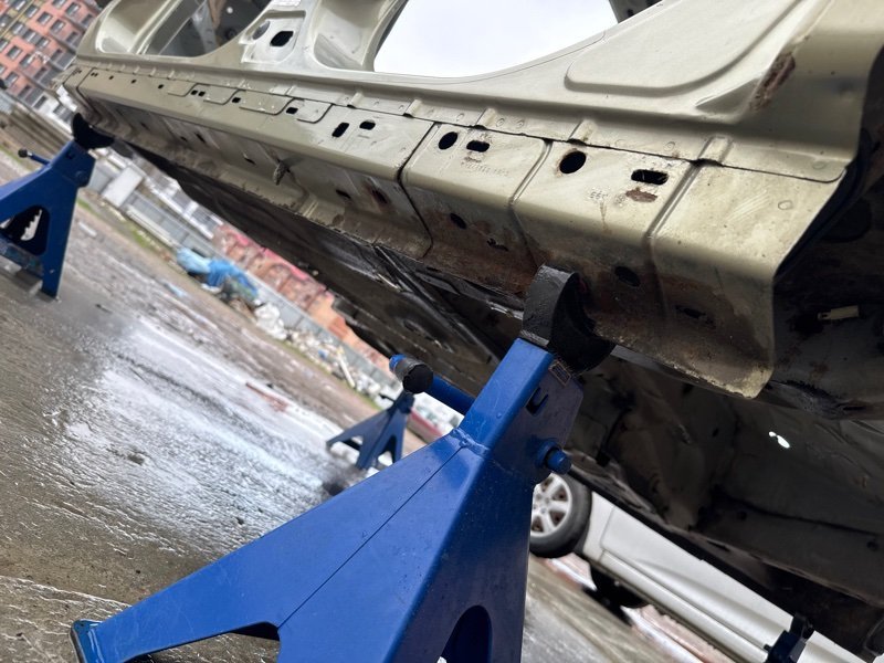 Задняя часть кузова Ford Kuga 2013 SUV