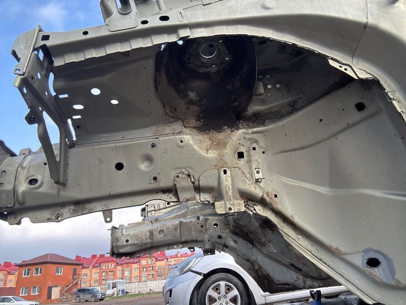 Передняя часть кузова Лонжероны Ford Kuga 2013 SUV