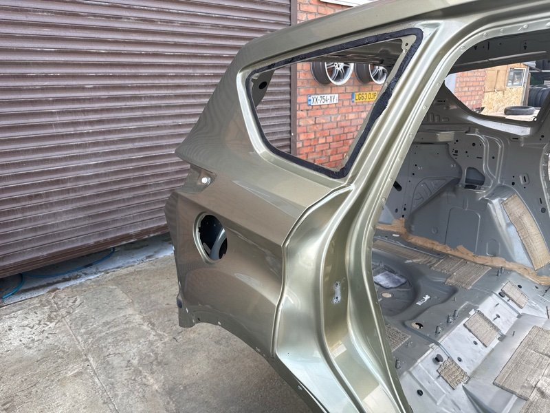 Крыло (четверть) Ford Kuga 2013 SUV