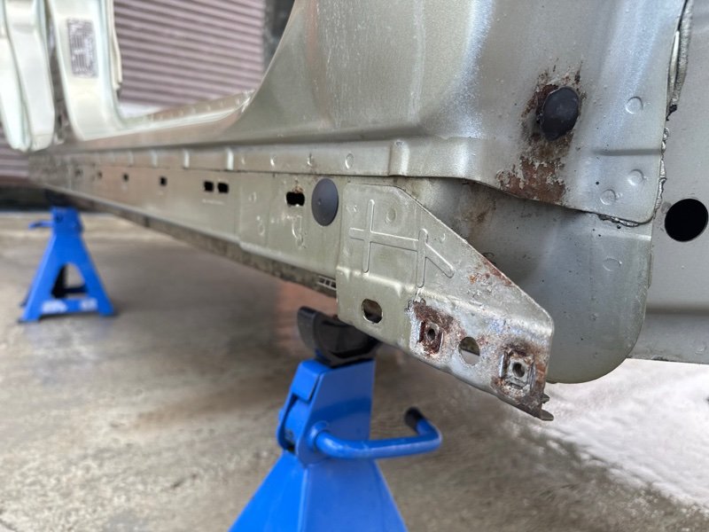 Порог со стойкой Ford Kuga 2013 SUV