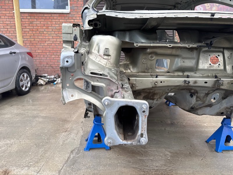 Четверть (лонжерон) Ford Kuga 2013 SUV