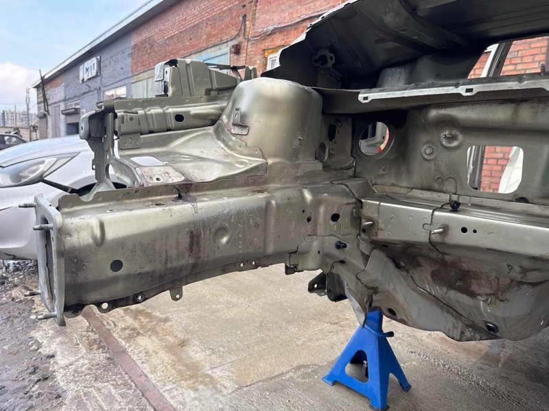 Четверть (лонжерон) Ford Kuga 2013 SUV