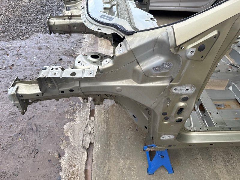 Четверть (лонжерон) Ford Kuga 2013 SUV