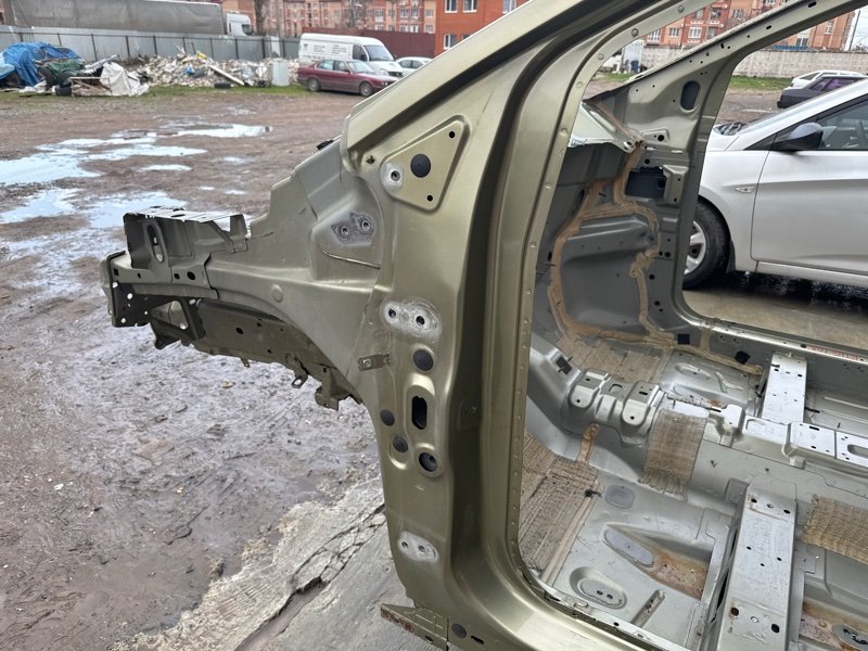 Четверть (лонжерон) Ford Kuga 2013 SUV