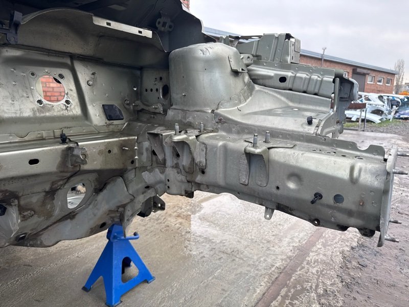 Четверть (лонжерон) Ford Kuga 2013 SUV