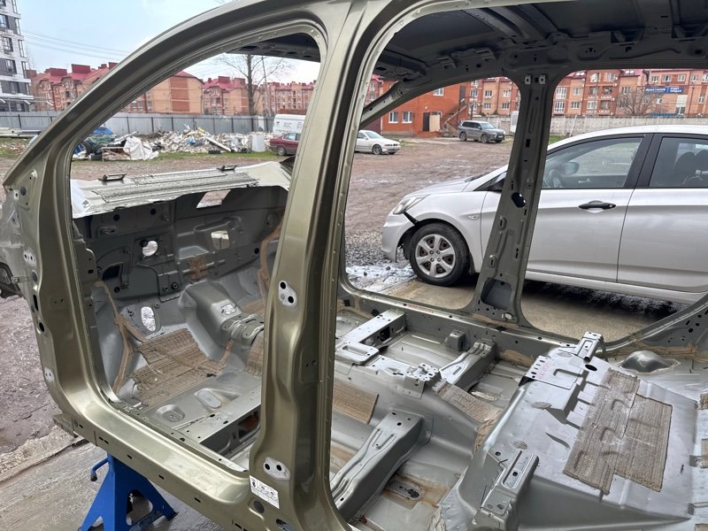 Порог со стойкой Ford Kuga 2013 SUV