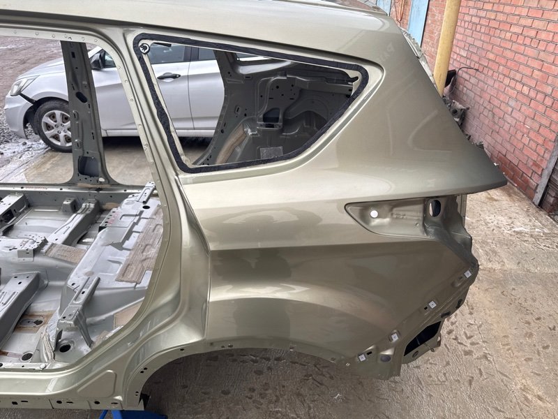 Крыло (четверть) Ford Kuga 2013 SUV