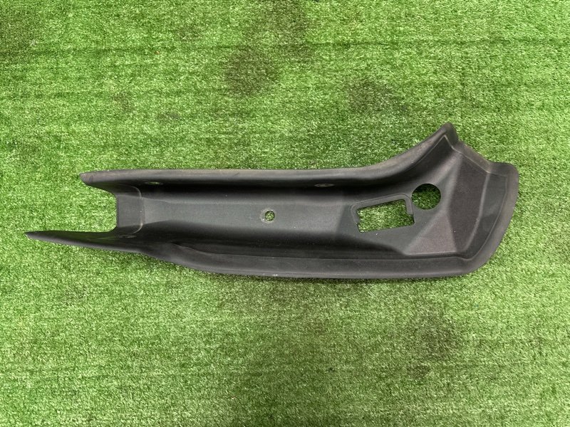 Водосток Ford Kuga 2013 SUV