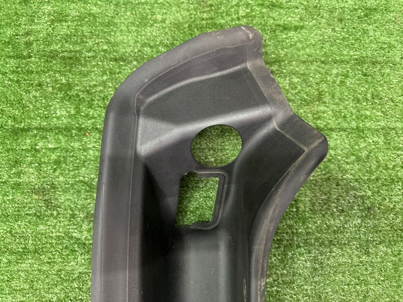 Водосток Ford Kuga 2013 SUV