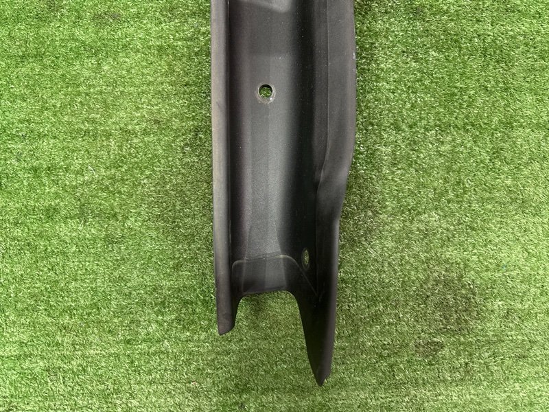 Водосток Ford Kuga 2013 SUV