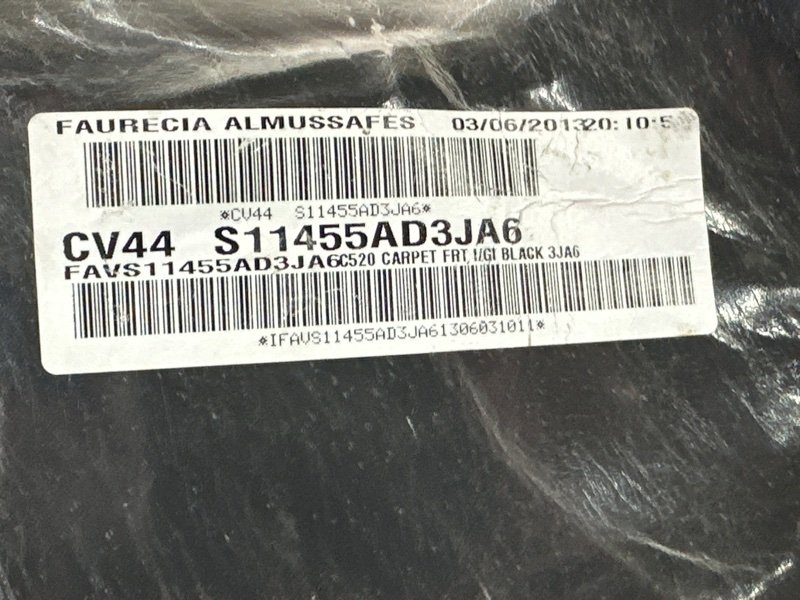 Ковер пола Ford Kuga 2013 SUV