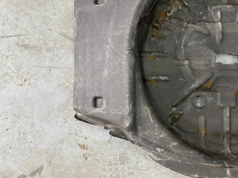 Шумоизоляция багажника Ford Kuga 2013 SUV