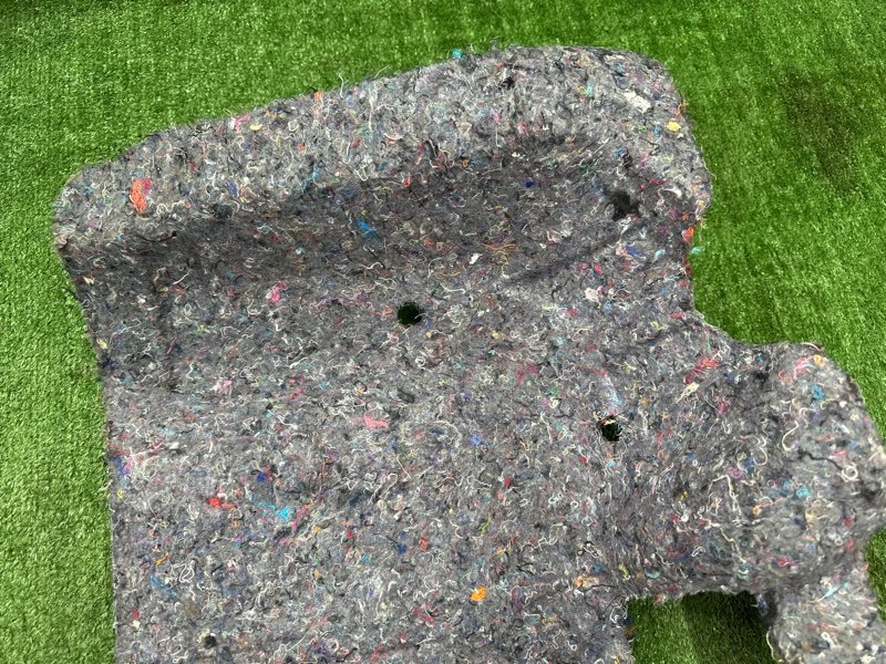 Шумоизоляция крыла Ford Kuga 2013 SUV