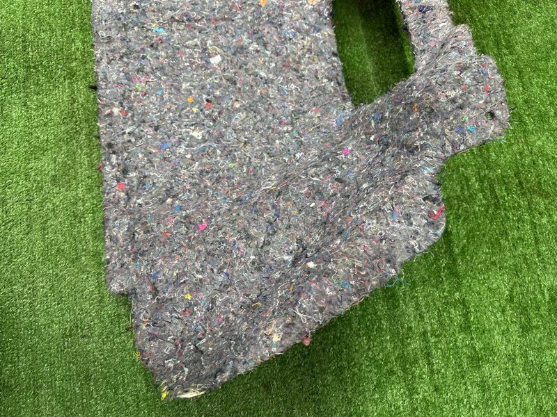 Шумоизоляция крыла Ford Kuga 2013 SUV