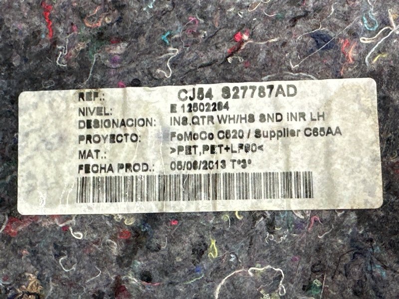 Шумоизоляция крыла Ford Kuga 2013 SUV