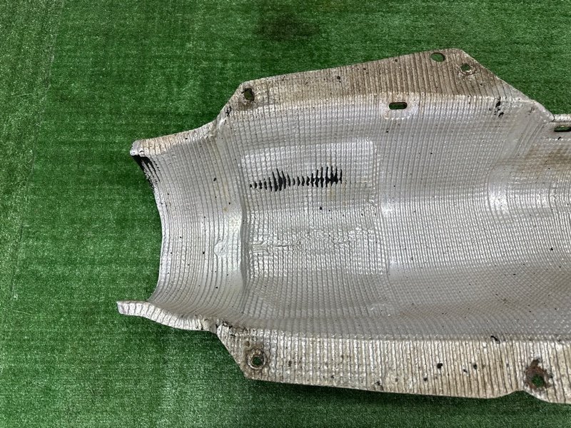 Тепловой экран Ford Kuga 2013 SUV