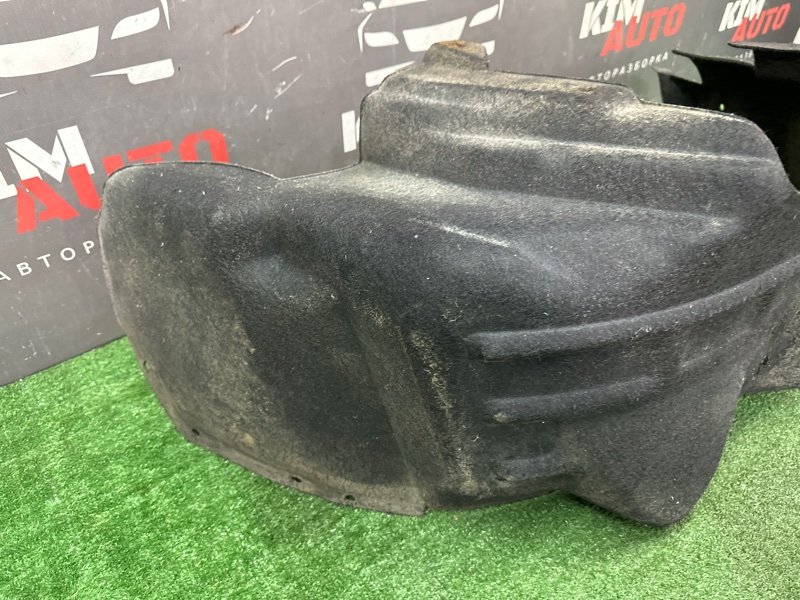 Подкрылок Ford Kuga 2013 SUV