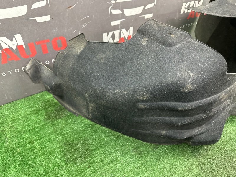 Подкрылок Ford Kuga 2013 SUV