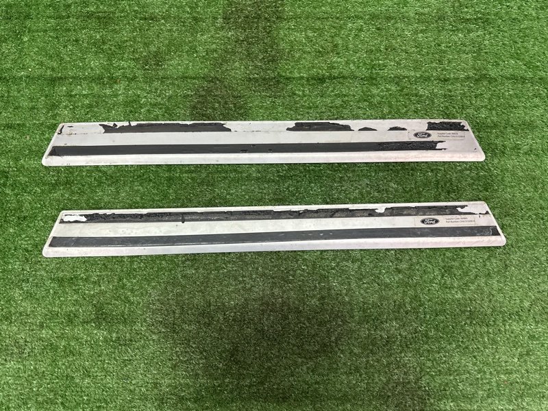 Накладка порога Ford Kuga 2013 SUV