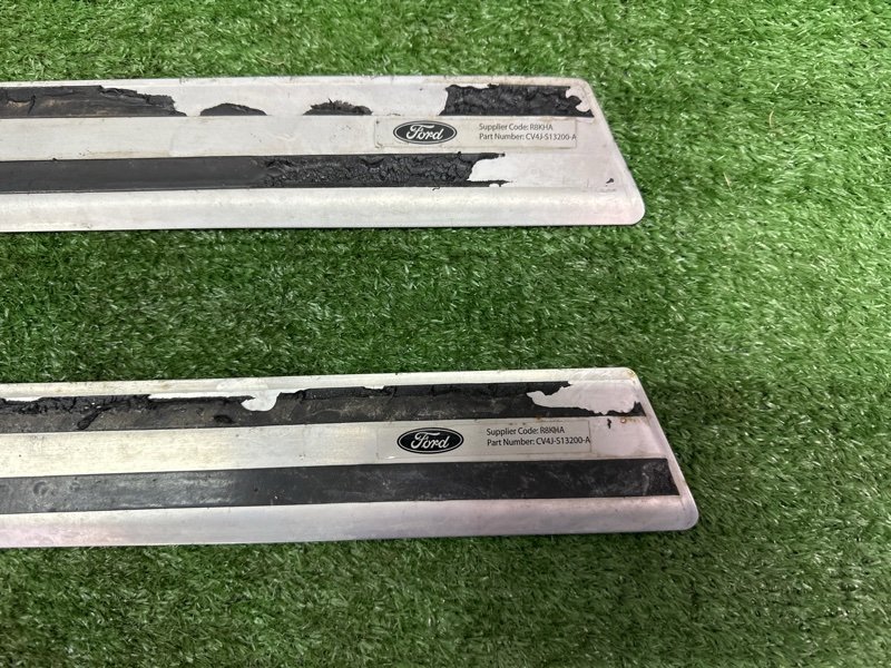 Накладка порога Ford Kuga 2013 SUV