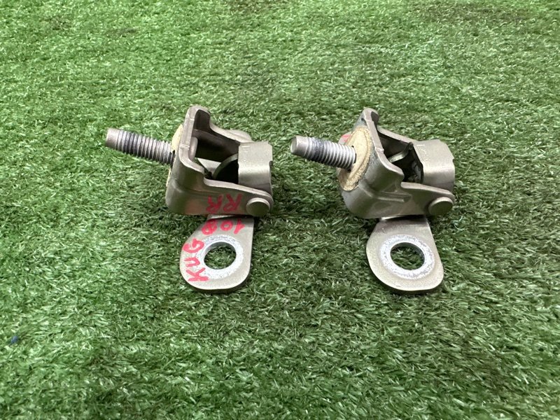 Петли крышки багажника Ford Kuga 2013 SUV