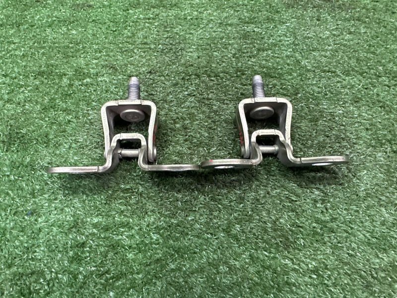 Петли крышки багажника Ford Kuga 2013 SUV