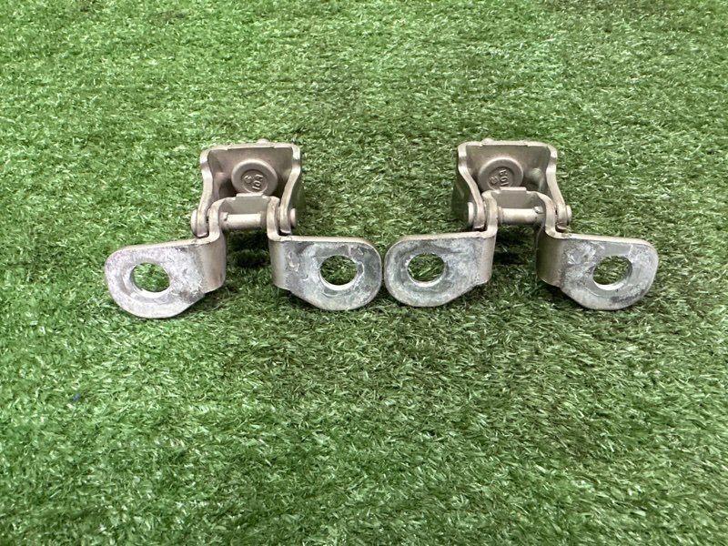 Петли крышки багажника Ford Kuga 2013 SUV