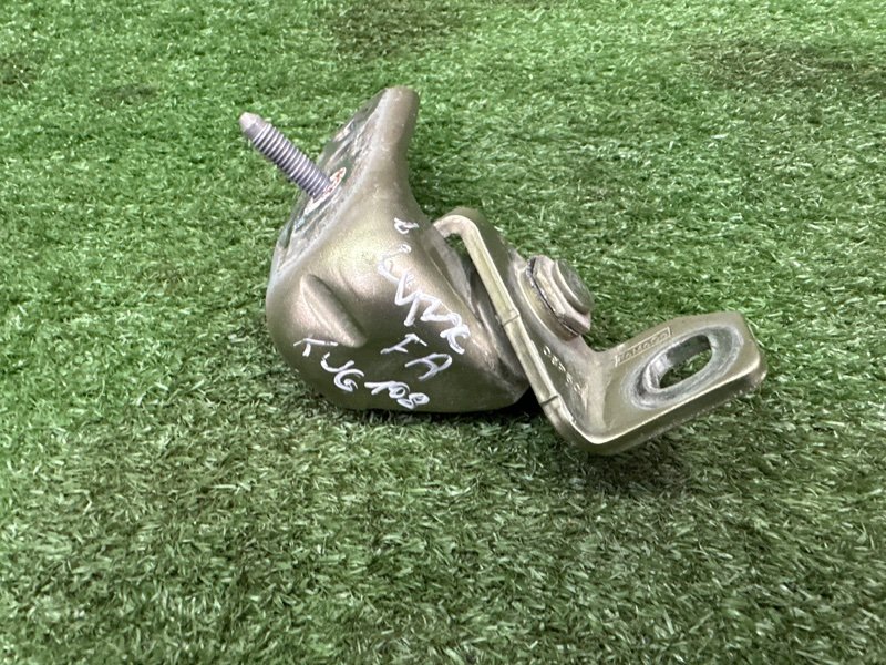 Петля двери Ford Kuga 2013 SUV