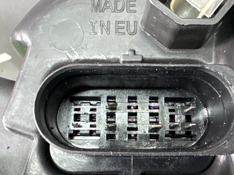 Фара Ford Kuga 2013 SUV