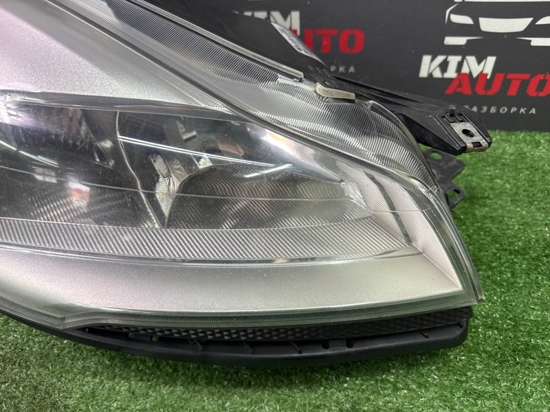 Фара Ford Kuga 2013 SUV