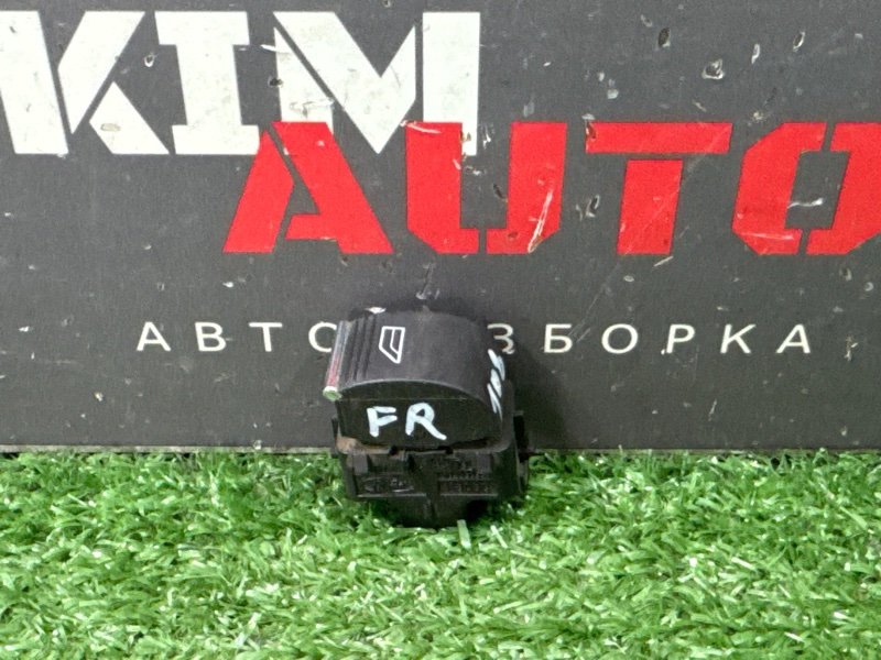 Кнопка стеклоподъемника Ford Kuga 2013 SUV