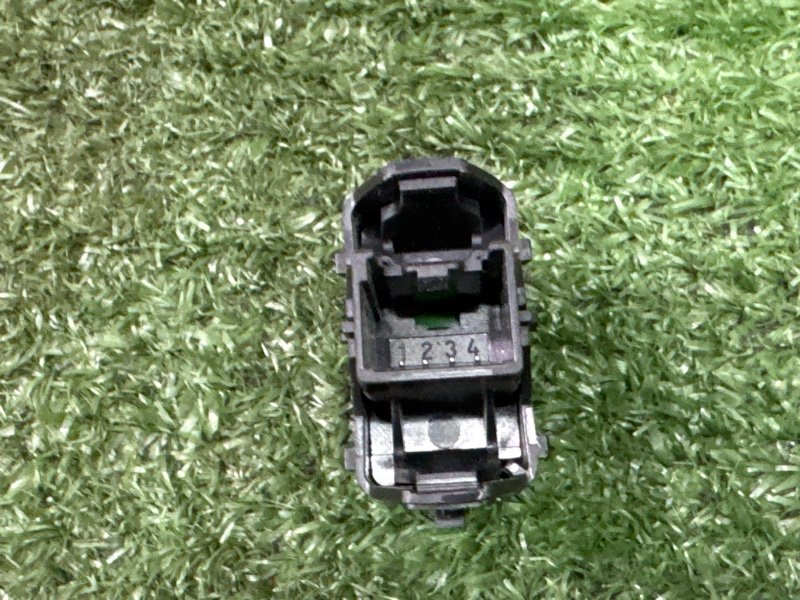 Кнопка стеклоподъемника Ford Kuga 2013 SUV