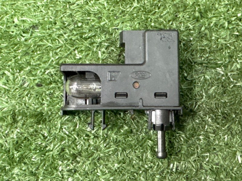 Датчик открытия бардачка Ford Kuga 2013 SUV