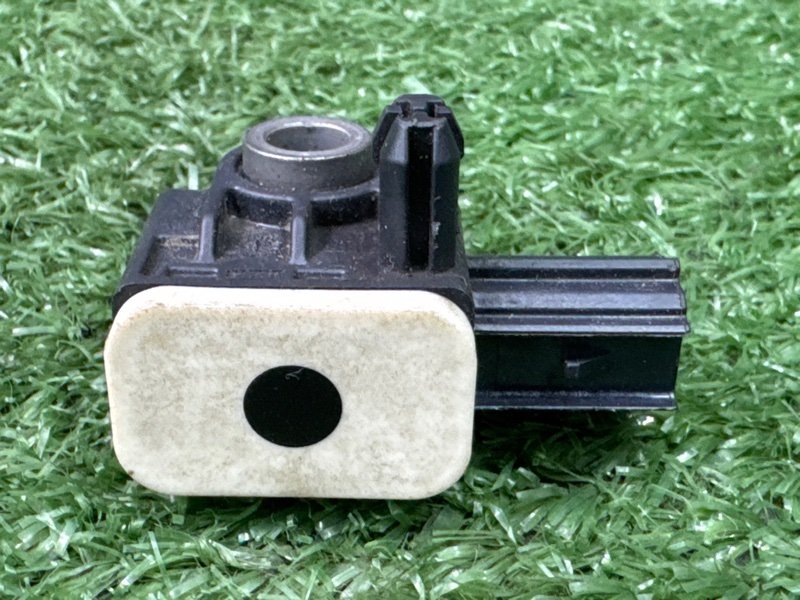 Датчик удара Ford Kuga 2013 SUV