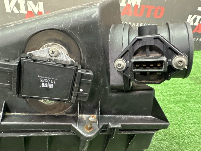 Корпус воздушного фильтра Skoda Octavia A4