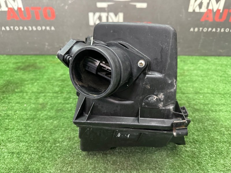 Корпус воздушного фильтра Skoda Octavia A4