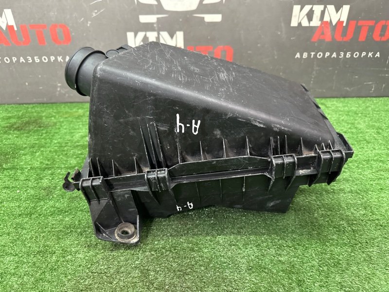 Корпус воздушного фильтра Skoda Octavia A4