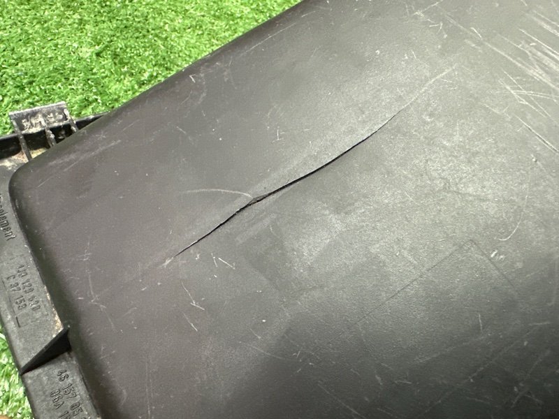 Корпус воздушного фильтра Skoda Octavia A4