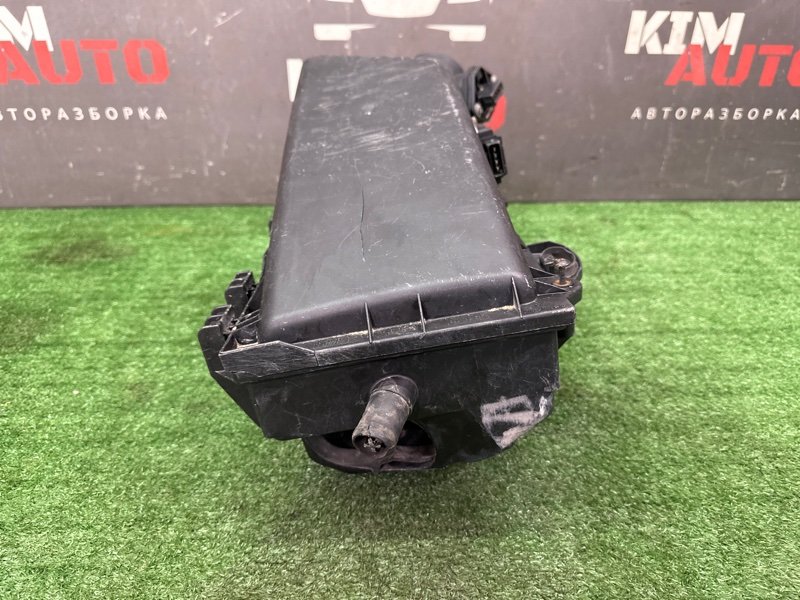 Корпус воздушного фильтра Skoda Octavia A4