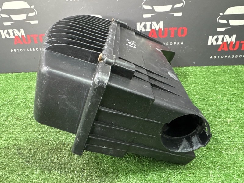Корпус воздушного фильтра Peugeot 207