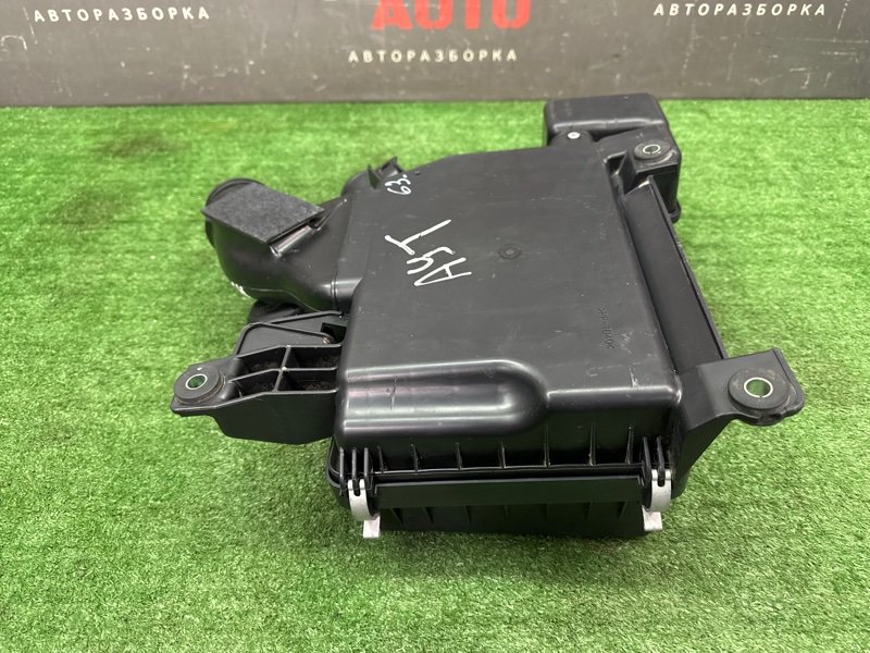 Корпус воздушного фильтра Mitsubishi Outlander 3