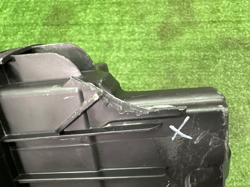 Корпус воздушного фильтра Citroen C 4