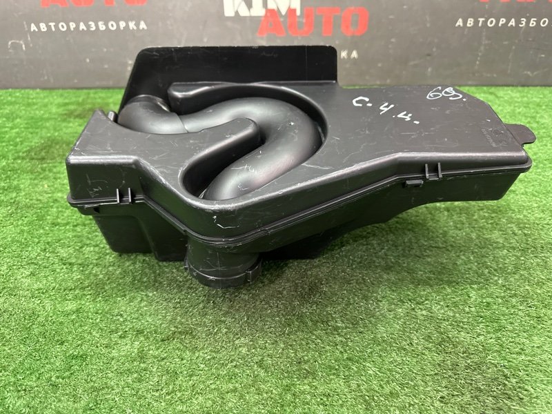 Резонатор воздушного фильтра Citroen C 4