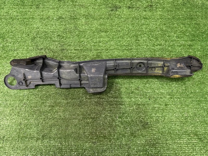 Пыльник крыла Peugeot 107