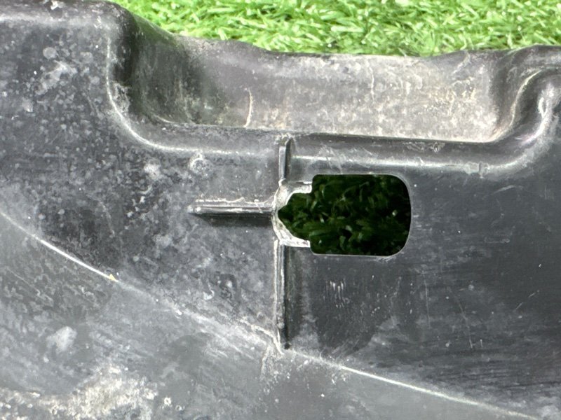 Пыльник крыла Honda Civic 4D