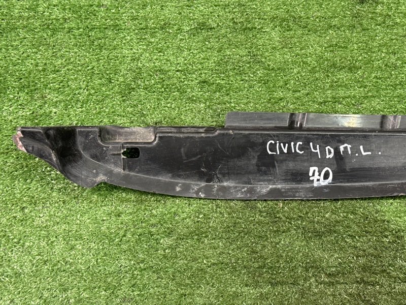 Пыльник крыла Honda Civic 4D