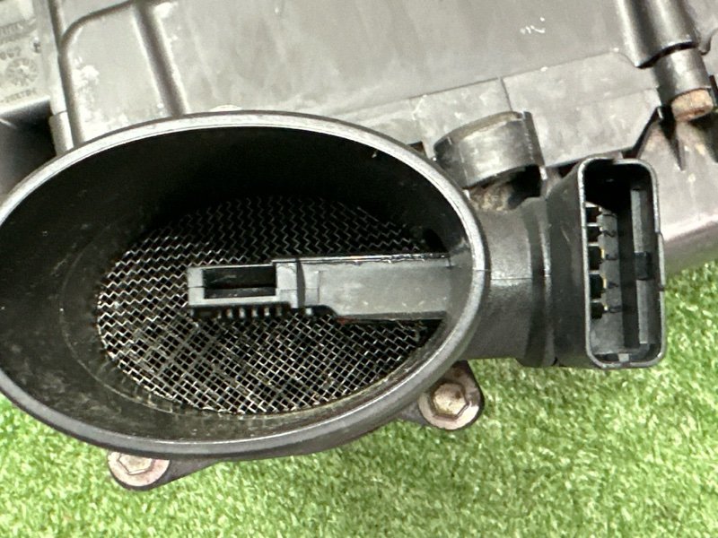 Корпус воздушного фильтра Citroen C 4