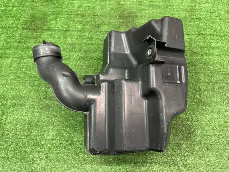 Резонатор воздушного фильтра Ford Focus 2